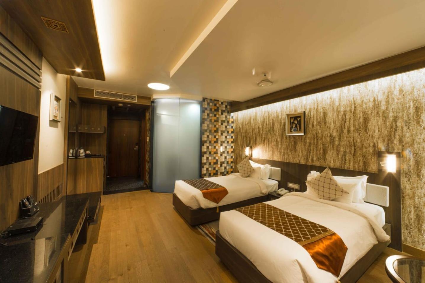 Costa Riviera Hotel, Varanasi